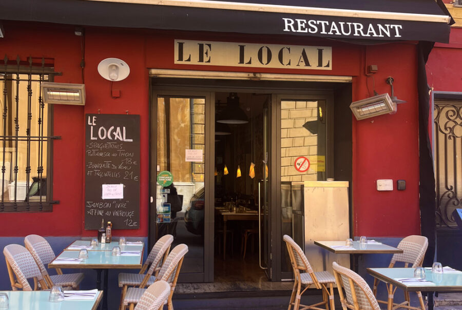 Le Local Italian restaurant in the Port area of Nice interior warm atmosphere