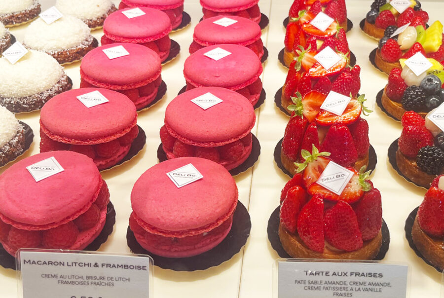 Creative pastries and desserts at Déli Bo, a modern pâtisserie in Nice on the French Riviera