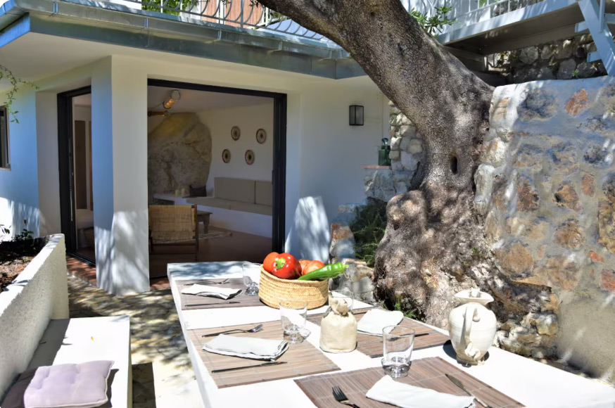 Private contemporary house with garden terrace in Villefranche-sur-Mer, French Riviera